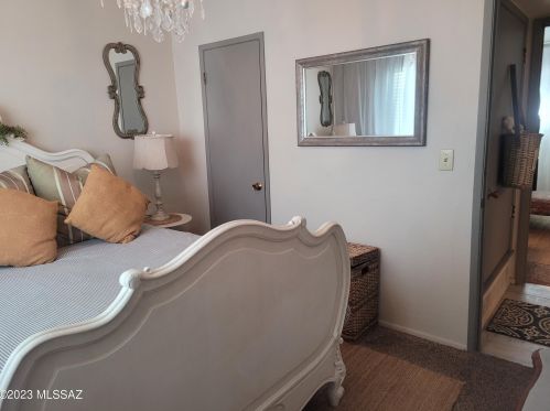 2114 Catalina Ave, Tucson AZ 85712-3225 exterior