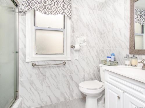 3278 Perry Ave, Bronx NY 10467-3255 exterior