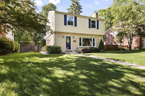 4227 Olsen Ave, Milwaukee, WI 53211-1429