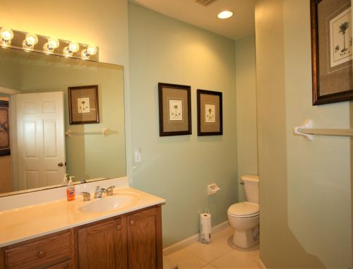 8333 Mulligan Cir, Fort Pierce FL 34986-3280 exterior