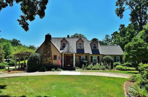 1591 Riverside Dr, Gainesville, GA 30501-1849