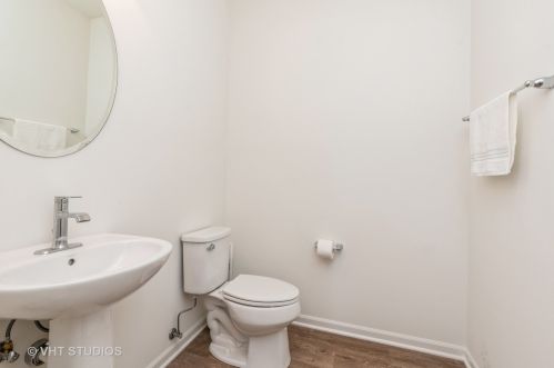 285 Timber Rdg Ct, Joliet IL 60431-1702 exterior