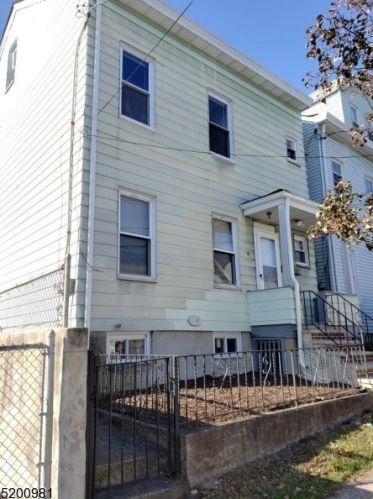 9 Fairview Ave, Paterson, NJ 07506-3013