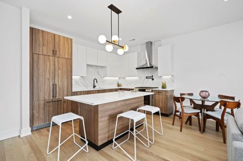 3616 Diversey Ave, Chicago IL 60647 exterior