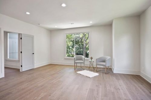 1557 Foote St, Atlanta GA 30307-2817 exterior