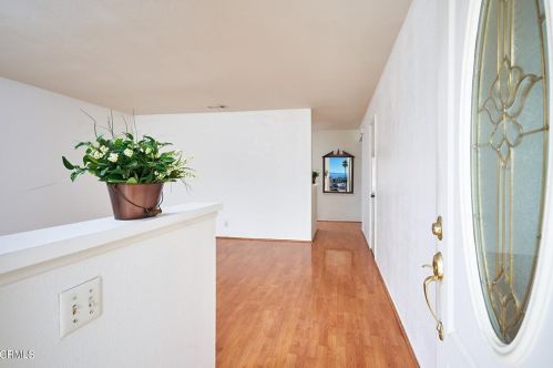 4430 Clover Dr, Oxnard, CA 93033-7726