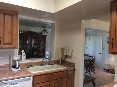 211 Paseo De Golf, Green Valley AZ 85614-3316 exterior