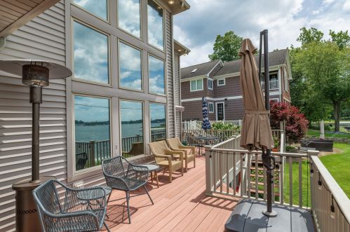 952 Eagle Lk Dr, Kalamazoo MI 49009-8429 exterior