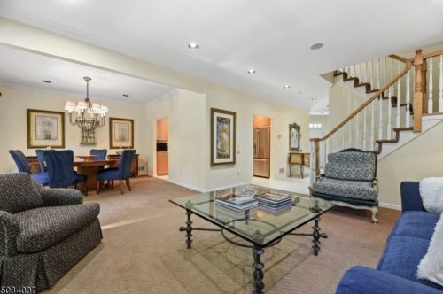 40 Winged Foot Dr, Livingston NJ 07039-8218 exterior