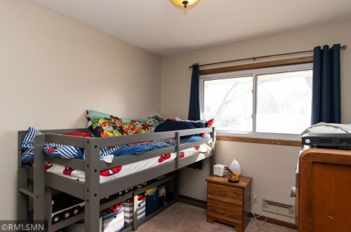 281 150th St, Saint Paul MN 55124-6992 exterior