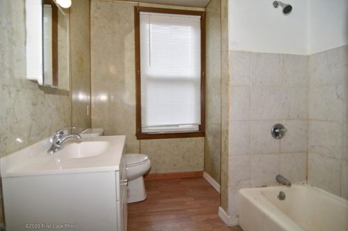 61 Transit St, Woonsocket RI 02895-5859 exterior