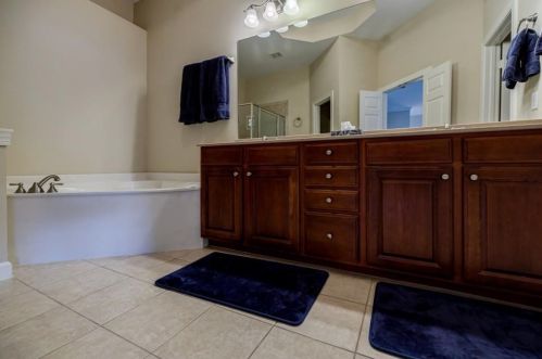 2067 Cobblestone Cir, Atlanta GA 30319-4911 exterior