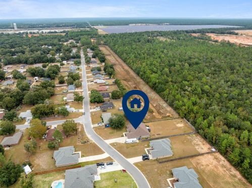 9088 Tara Cir, Milton FL 32583-8147 exterior