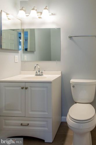 7467 Duddington Dr, Alexandria VA 22315-3849 exterior