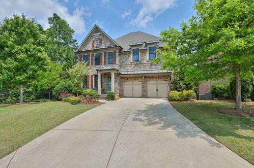 3573 Brookleigh Ln, Atlanta, GA 30319-2219