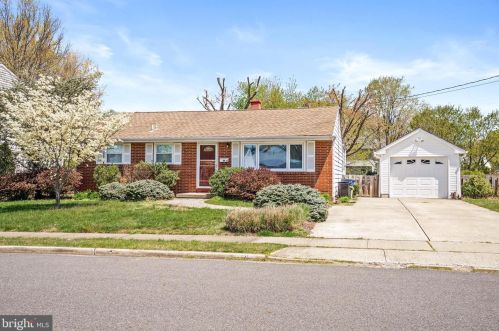 28 Matthew Dr, Trenton NJ 08628-3340 exterior