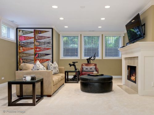 1707 Nelson St, Chicago IL 60657-3027 exterior