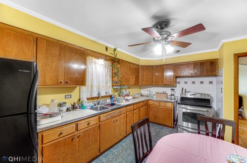 3912 59th St, Chicago IL 60629-4503 exterior