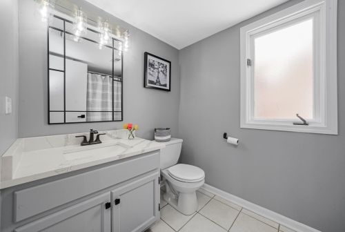 6729 64th Pl, Chicago IL  60638-4837 exterior