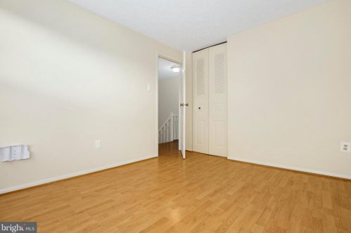 7813 Havenside Ter, Rockville MD 20855-2261 exterior