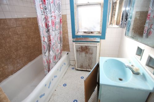 2240 Mason Ave, Chicago IL 60630-1912 exterior