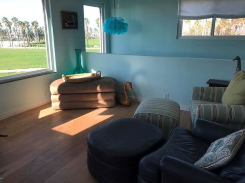 4760 San Sebastian Dr, Oxnard CA 93035-3640 exterior