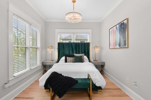 560 Morgan St, Atlanta GA 30308-2821 exterior