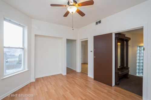 3252 Wabansia Ave, Chicago IL 60647-4937 exterior