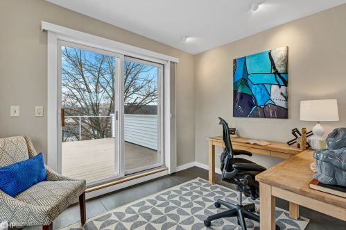 1506 Wolfram St, Chicago IL 60657-4017 exterior