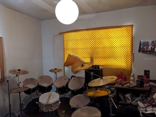 3705 Wallace Ave, Tampa FL 33611-4210 exterior