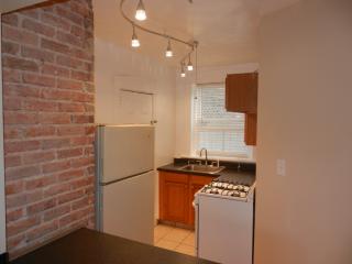 939 Piedmont Ave, Atlanta GA  30309-4108 exterior