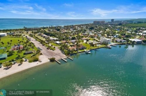 1701 Bayshore Dr, Fort Pierce FL  34949-3402 exterior