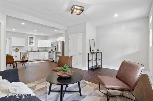 210 Friday Rd, Pittsburgh PA  15209-2110 exterior