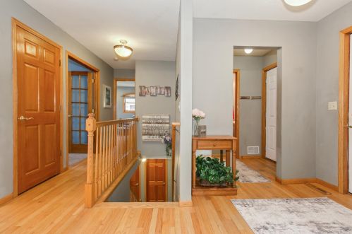 2095 2 St, Saint Paul MN 55110-3208 exterior