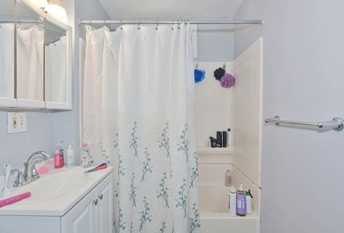 177 Fairmont Ave, Worcester MA 01604-4761 exterior