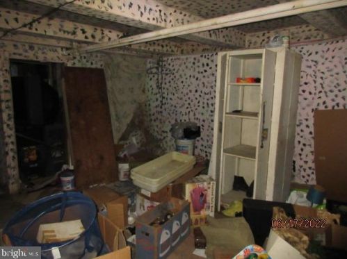 2419 Carlisle St, Philadelphia PA 19132-4018 exterior