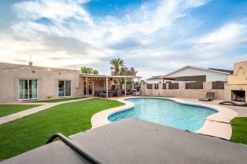 2217 40th St, Phoenix AZ  85008-3103 exterior