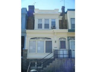 2128 Poplar St, Philadelphia PA  19130-1451 exterior
