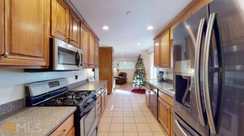 3185 Cloverhurst Dr, Atlanta GA 30344-4509 exterior