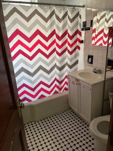 6207 Whipple St, Chicago IL 60659-1418 exterior