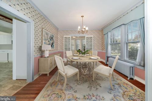 109 Forest Ave, Rockville MD 20850-1820 exterior