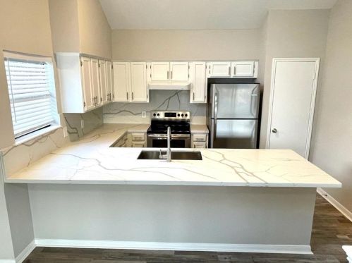 40 April Point Dr, Montgomery TX  77356-5816 exterior