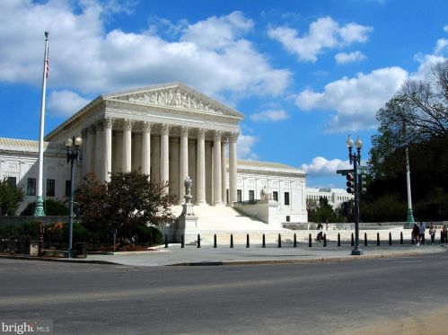 121 6 St, Washington DC 20002-2215 exterior