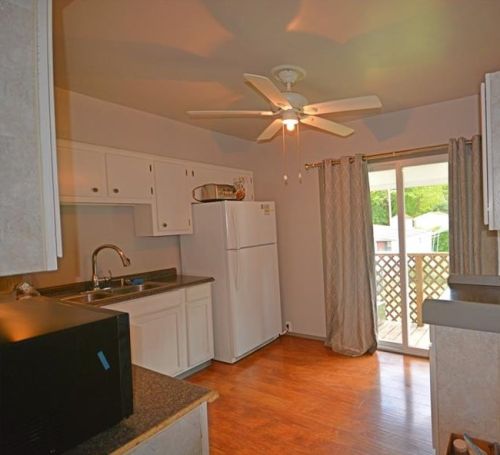 410 5th Ave, Moon Twp PA 15108-1528 exterior