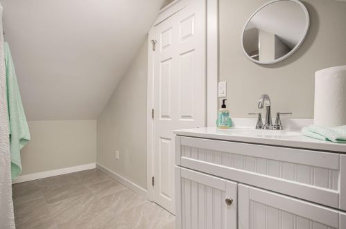 2131 Amherst Ave, Kalamazoo MI  49008-3935 exterior