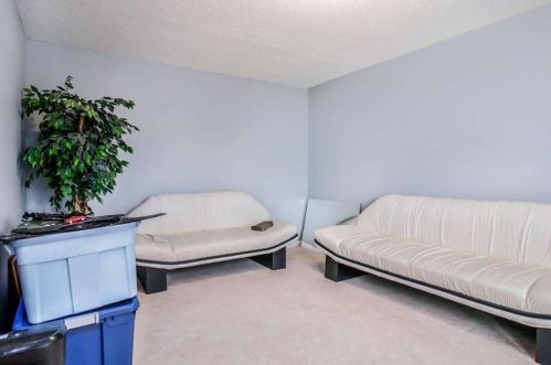 6162 Lamp Post Pl, Atlanta GA 30349-8821 exterior