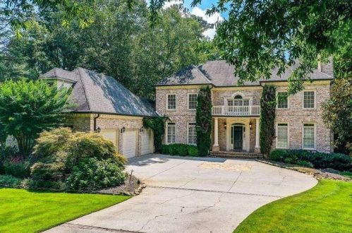 700 Brookwoods Trce, Atlanta GA 30342-2473 exterior