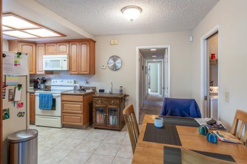 856 Opal Dr, San Jose CA 95117-2652 exterior