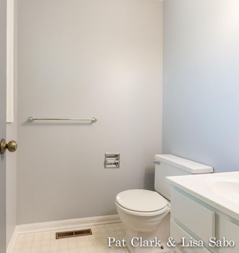 2417 Marquard Ave, Meskegon MI 49445-3228 exterior