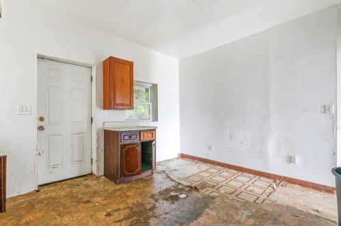 6634 Butler St, Pittsburgh PA  15206-1018 exterior